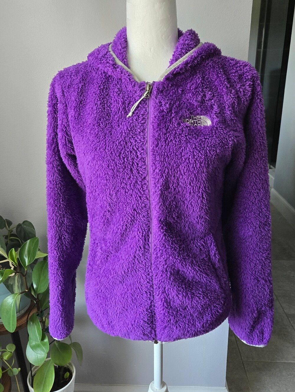 The North Face Women's Full-Zip Fuzzy Fleece Hoodie Jacket Purple Size S/P